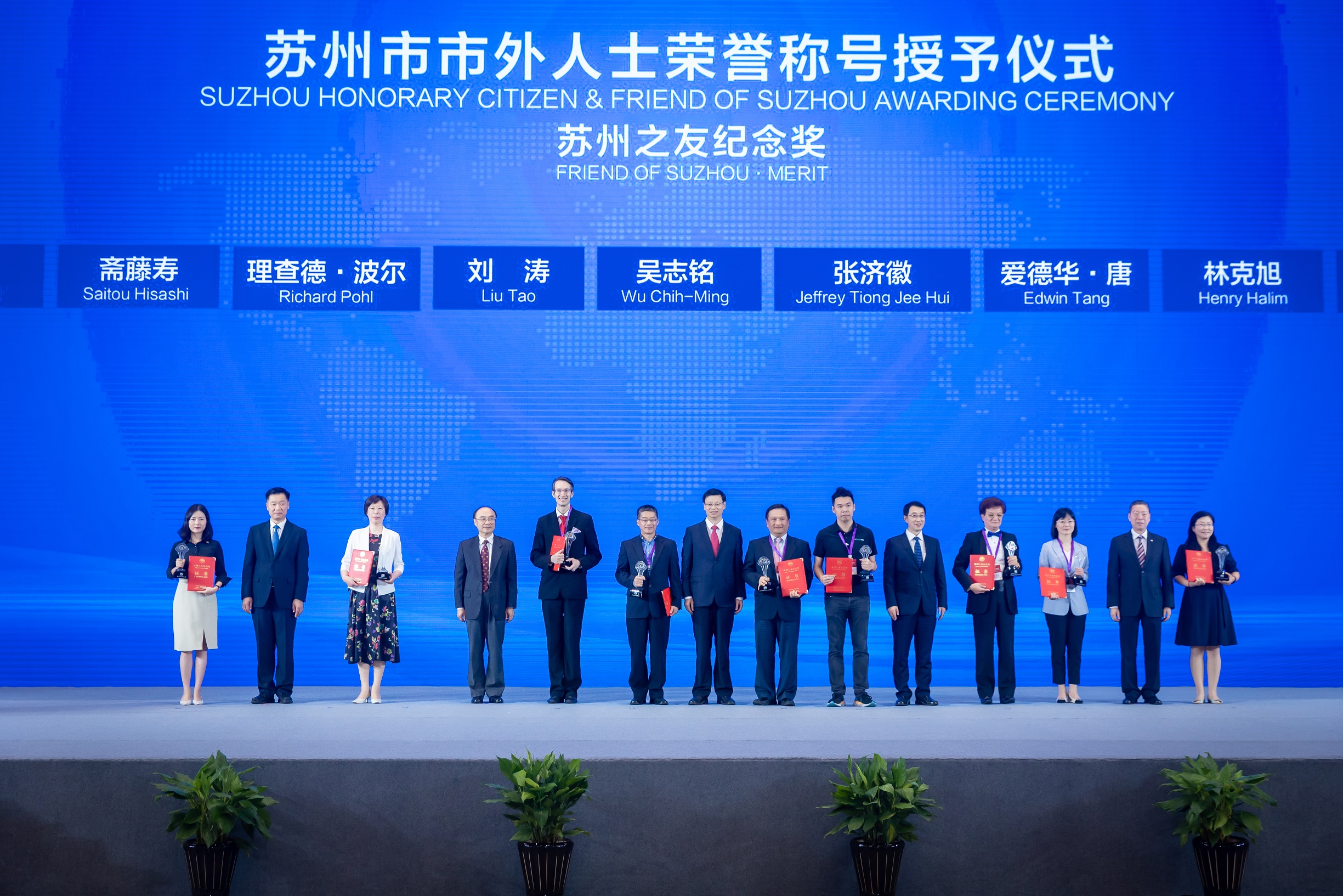 202109301632990385804120.jpg 理查德237869072.jpg