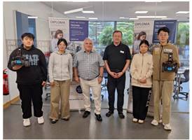 说明: [9]-073121204-Diploma招生展览会(3)